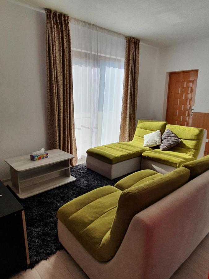 Apartament La Casa In Curte Comuna Lägenhet Codlea Exteriör bild